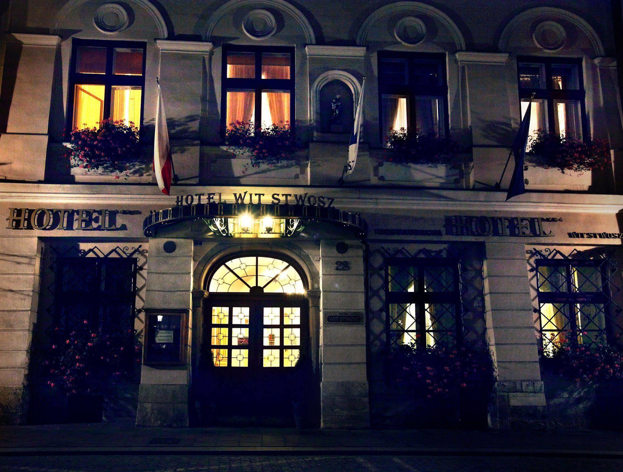 كراكوفيا Hotel Wit Stwosz المظهر الخارجي الصورة